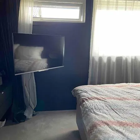 Vertikaldelt Tomannsbolig Til Leie * ستافانجر
